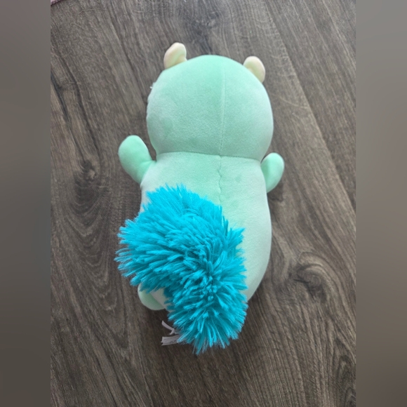 Squishmallows HugMees plush toy - Fuyuki The Squirrel - Picture 2 of 3